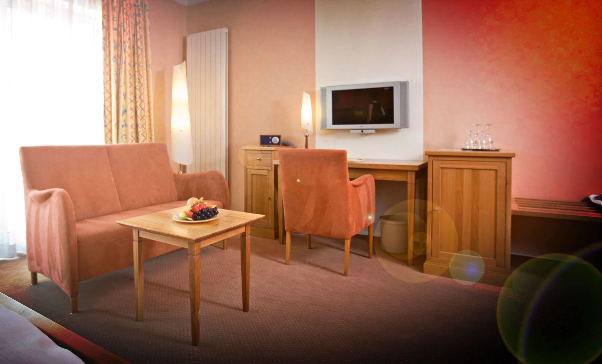 Hotel Sonne Rheda-Wiedenbrück Eksteriør bilde